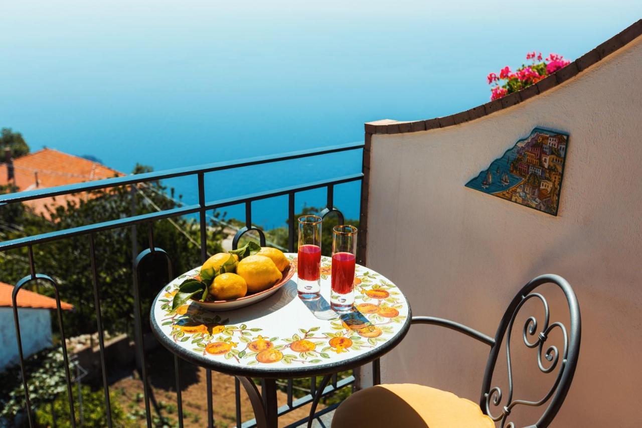 Hotel Roccia Fiorita Furore Exterior foto